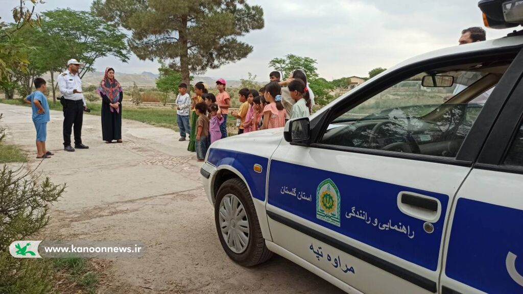 آموزش فرهنگ ترافیک به کودکان مراوهتپه با حضور پلیس راهور آموزش فرهنگ ترافیک به کودکان مراوهتپه با حضور پلیس راهور