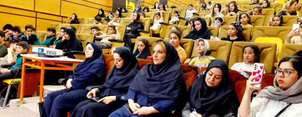 روایتگری با «چهل روز، چهل یادواره» در مرکز شماره ۴ کانون کرمانشاه همراه شد