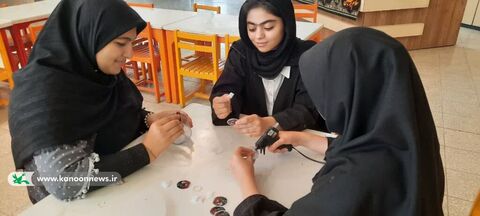 اعضای کانون قم با پویش «هدیه خوبان» به استقبال اربعین رفتند