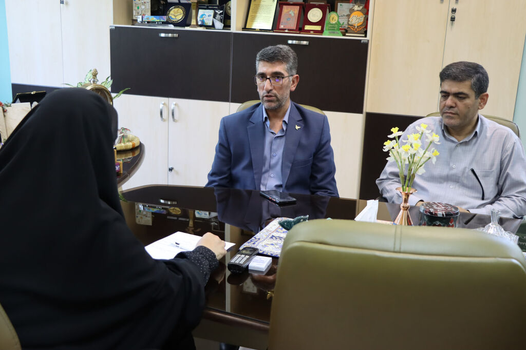 تقویت همکاری اداره کل کانون و ادارهکل پست استان آذربایجانغربی