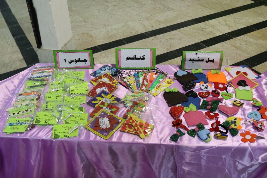 هدیه خوبان؛ جلوه‌ای از عشق حسینی در نمایشگاه دست‌سازه‌های کودکان و نوجوانان مازندران