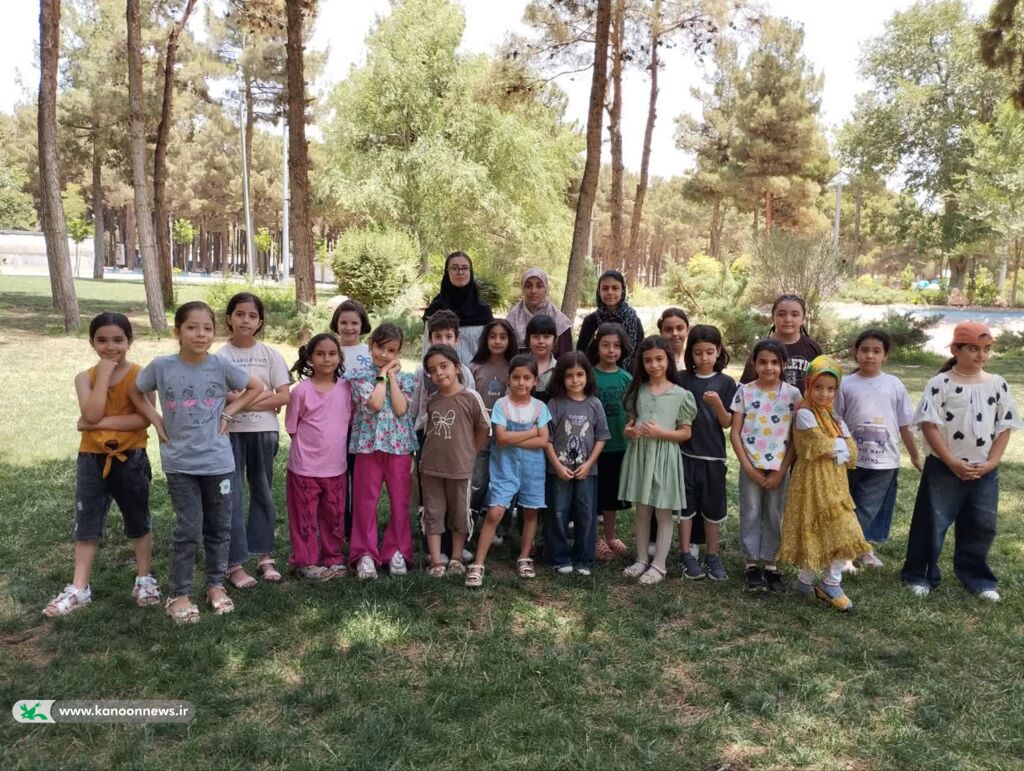 همیار طبیعت_مرکزی تجلیِ مسئولیتپذیریِ اجتماعیِ دخترانِ محلات در مدرسه سبزِ کانون