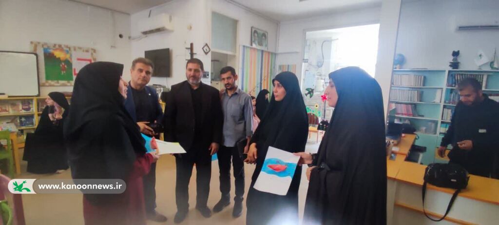 بازدید مدیرکل ارزیابی عملکرد و پاسخ‌گویی به شکایات کانون از مراکز فرهنگی‌هنری استان قم