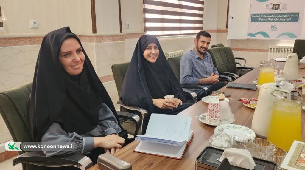 بازدید مدیرکل ارزیابی عملکرد و پاسخگویی به شکایات کانون از مراکز فرهنگیهنری استان قم