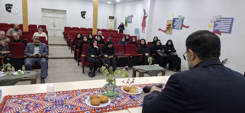 بازدید مدیرعامل کانون پرورش فکری از مراکز فرهنگی هنری اهواز