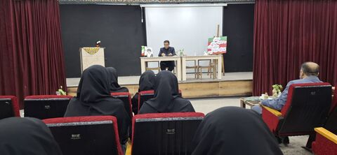 بازدید مدیرعامل کانون پرورش فکری از مراکز فرهنگی هنری اهواز