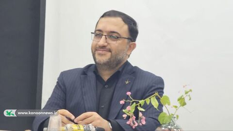 نشست صمیمی علامتی با همکاران ستادی و مربیان کانون اهواز