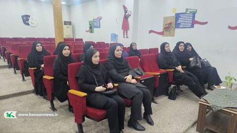 نشست صمیمی علامتی با همکاران ستادی و مربیان کانون اهواز