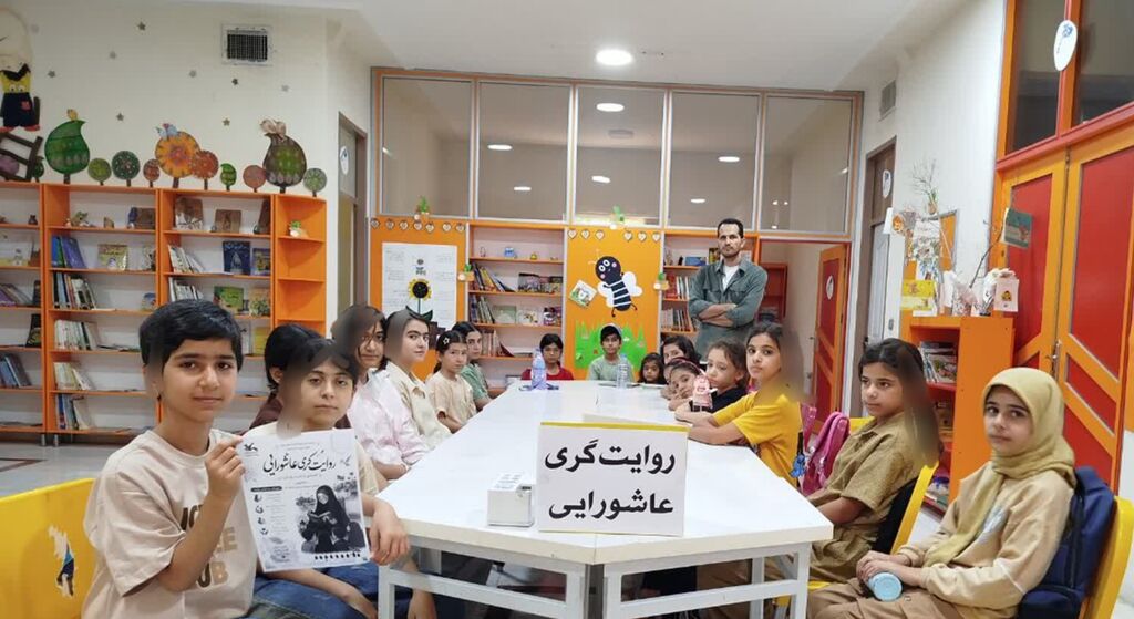 آیینی با محوریت دانشآموزان شهید مدرسه میناب در مرکز شماره ۲ کانون صحنه