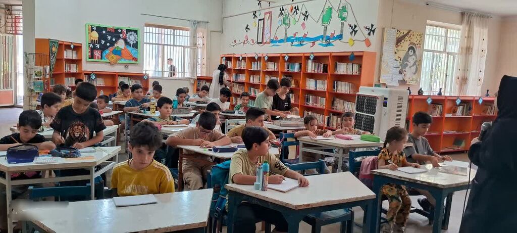 مرکز کنگاور «روایتگری عاشورا با طعم نقاشی» را اجرا کرد