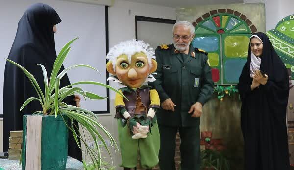 رونمایی از عروسک مجموعه تلویزیونی «قاصدک» در کانون البرز