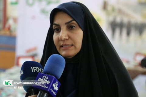 آلبوم تصویری افتتاح نمایشگاه دست سازه های حسینی و دیدار مدیرعامل کانون با اعضا مراکز استان بوشهر