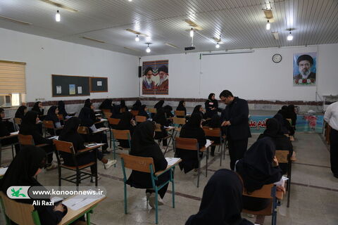آلبوم تصویری بازدید مدیرعامل کانون پرورش فکری از حوزه های برگزاری آزمون نهایی بوشهر