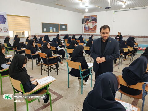 آلبوم تصویری بازدید مدیرعامل کانون پرورش فکری از حوزه های برگزاری آزمون نهایی بوشهر