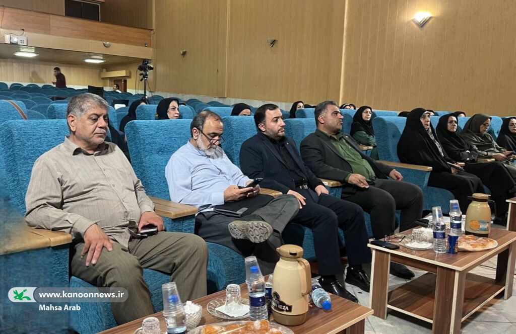 نشست صمیمی مدیرعامل کانون پرورش فکری کودکان و نوجوانان با کارکنان کانون سیستان و بلوچستان، مدیرعامل کانون: مربیان و فرهنگیان، رزمندگان خط مقدم جبهه فرهنگی و جنگ شناختی هستند