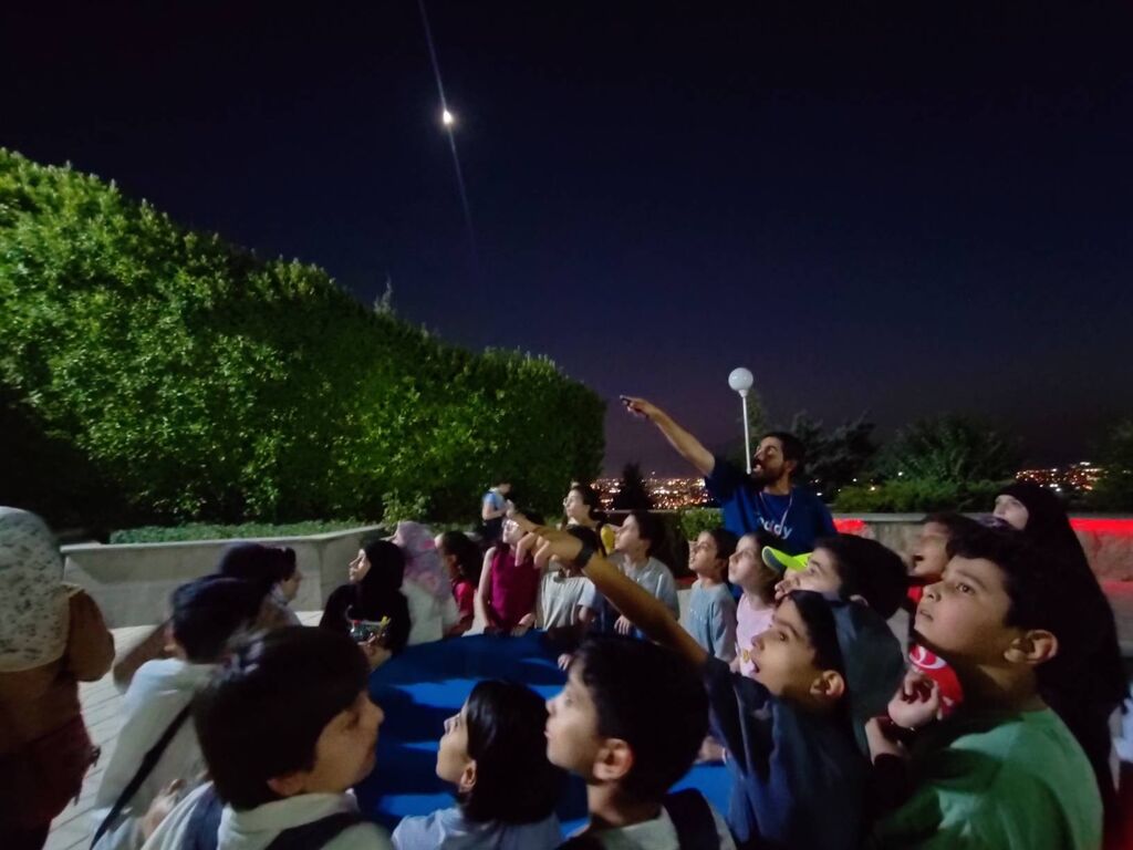 پلک زدن ستارهها در قاب تلسکوپ کانون