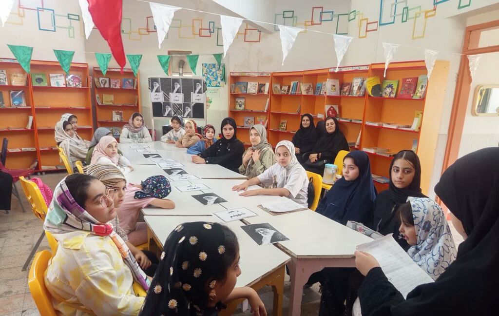 سوگواره یادبود رهبر شهید در کانون هوانیروز کرمانشاه برگزار شد