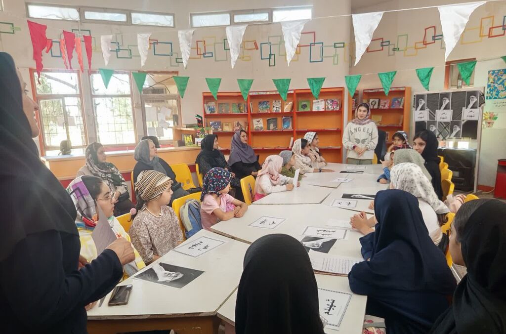 سوگواره یادبود رهبر شهید در کانون هوانیروز کرمانشاه برگزار شد