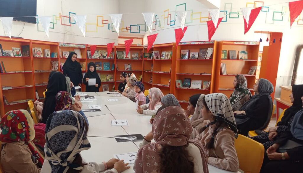 سوگواره یادبود رهبر شهید در کانون هوانیروز کرمانشاه برگزار شد