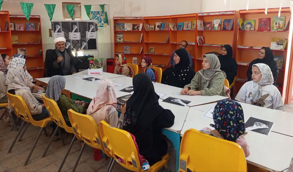 سوگواره یادبود رهبر شهید در کانون هوانیروز کرمانشاه برگزار شد