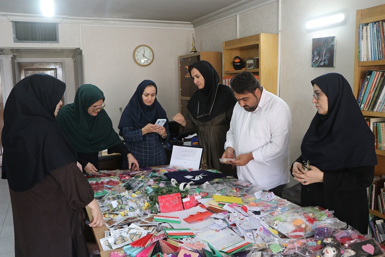 فرستادگان کوچکِ عشق؛ ۳ هزار دست‌سازه کودکان اصفهان برای زائران اربعین راهی شد
