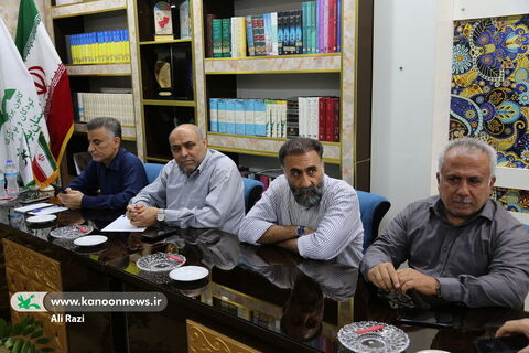 نشست مجازی با مربیان، کارکنان کانون و مدرسان کانون زبان استان بوشهر