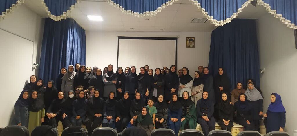 سومین دوره تربیت مربی کانون همدان در ملایر برگزار شد