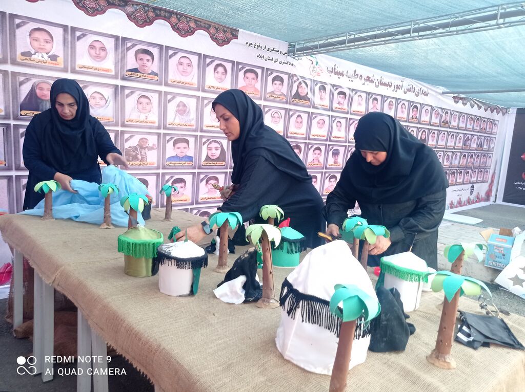 موکب حضرت قاسم در پایانه مرزی مهران پذیرای زائران کودک و نوجوان