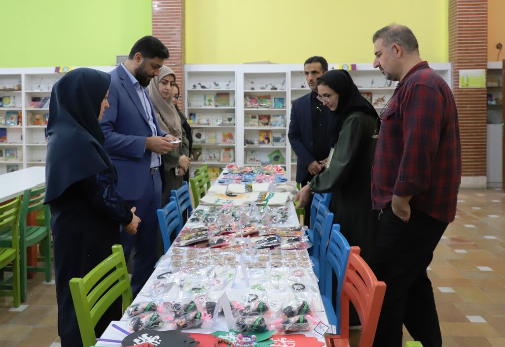 برگزاری پویش هدیه خوبان، جلوه همدلی و همراهی معنوی اعضای کانون قزوین با زائران کوچک اربعین برگزاری پویش هدیه خوبان، جلوه همدلی و همراهی معنوی اعضای کانون قزوین با زائران کوچک اربعین
