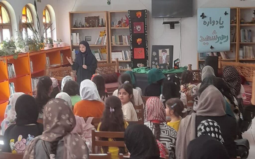 یادواره «چهل روز، چهل یادواره» در مرکز شماره ۱۰ کانون کرمانشاه برگزار شد