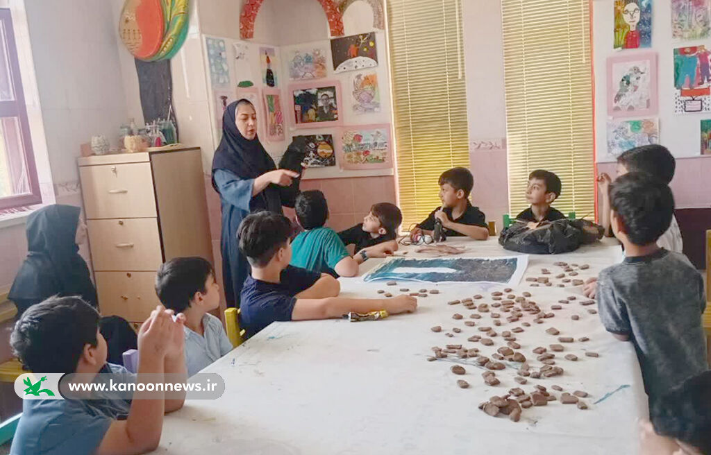 محفل روایتگریِ عاشوراییِ کودکان در یزد برگزار شد
