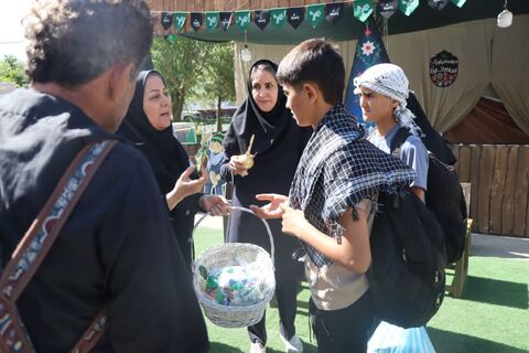 موکب «میهمانان کوچک امام حسین(ع)» به مناسبت اربعین حسینی در مرز تمرچین پیرانشهر