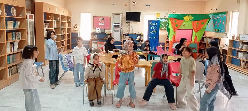 روز رنگ، بازی و خلاقیت در کانون سرخه