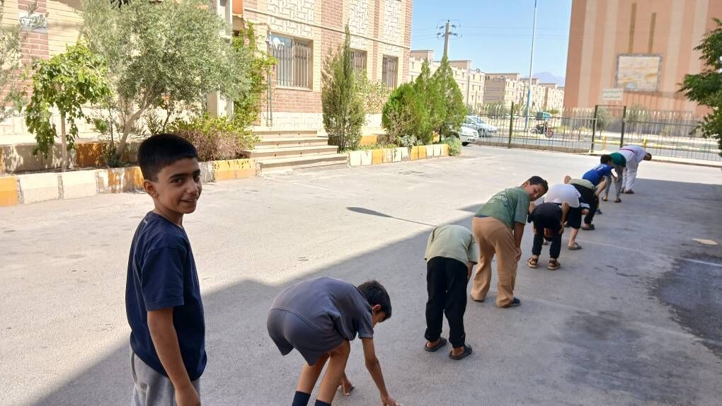 مرکز سیار شهری سمنان مهمان کودکان مجتمع صنعتیساز شد
