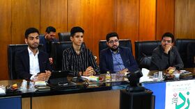 حضور کانون‌یار مرکز ۲ استان تهران در نشست جوانان نخبه نسل زد با رئیس مرکز پژوهش‌های مجلس