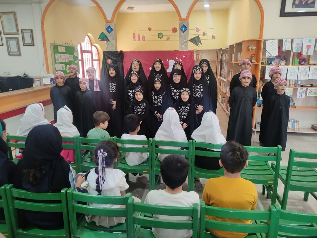 کرمانشاه. قصرشیرین. رهبر شهید آیین «چهل روز، چهل یادواره» در کانون قصرشیرین