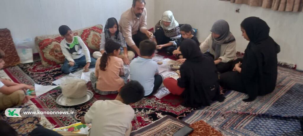 چرخ‌های مرکز سیار کانون اراک؛ راوی قصه‌های مهربانی در روستای گوشه