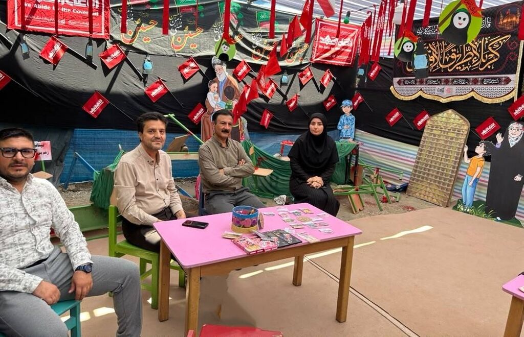 موکب‌های فرهنگی کانون کردستان؛ روایت عاشورا و همدلی برای زائران کوچک امام حسین(ع)