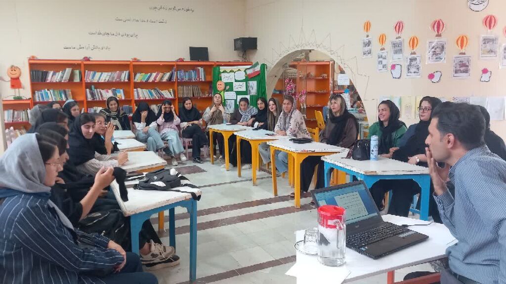 کرمانشاه. کرند غرب. کارگاه کارگاه تخصصی مشاوره خانواده در کانون کرندغرب برگزار شد