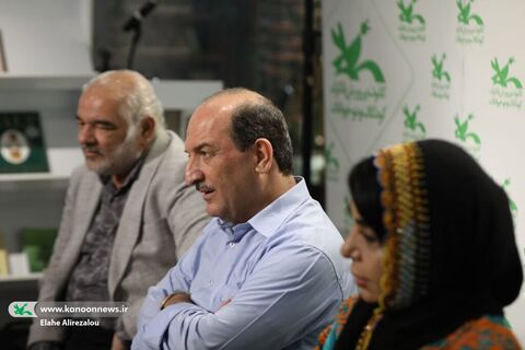 چهارمین نشست انجمن شعر برگ