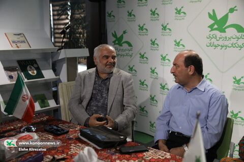 چهارمین نشست انجمن شعر برگ