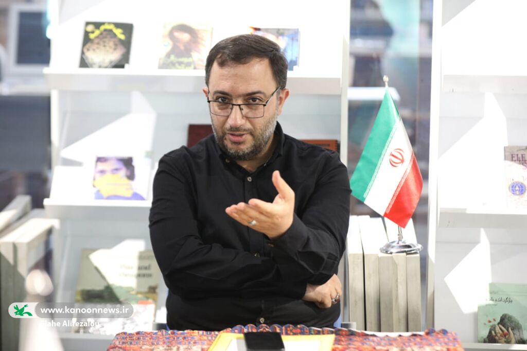 ادبیات کودک باید امید و احساس امنیت را به مخاطب منتقل کند