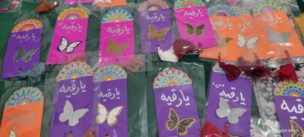 دست سازه های باعشق فرزندان ایران به زائرین در مرز مهران