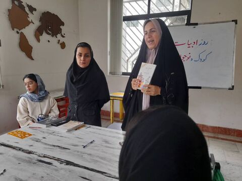 مراسم روز ادبیات کودک و نوجوان و بزرگداشت مهدی آذر یزدی در مراکز فرهنگی، هنری و ادبی کانون استان مازندران