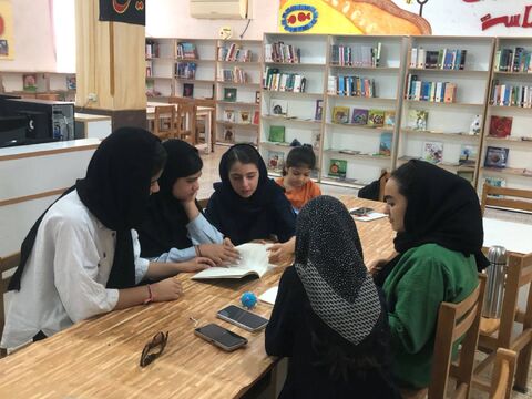 شکوفایی غنچه‌های نیایش در گلستان هنر مراکز کانون فارس