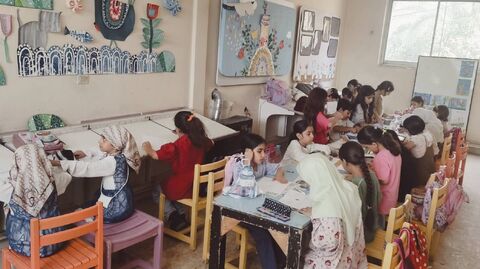 شکوفایی غنچه‌های نیایش در گلستان هنر مراکز کانون فارس