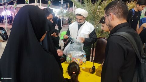 از قصه تا «هدیه خوبان»؛ همراهی کانون با کودکان زائر اربعین