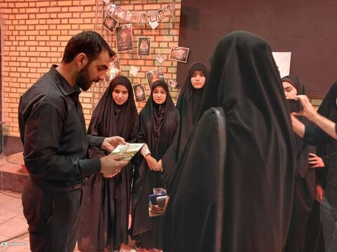 از قصه تا «هدیه خوبان»؛ همراهی کانون با کودکان زائر اربعین