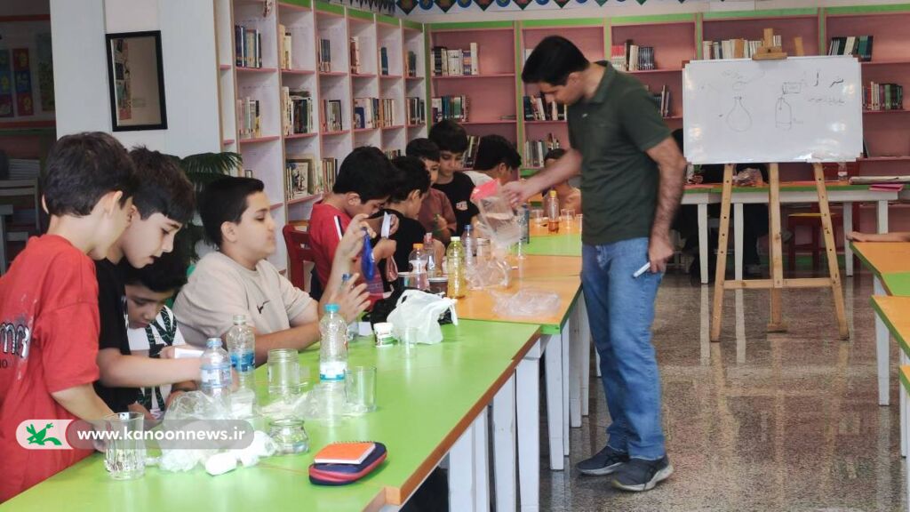 کارگاه علمی؛ تمرینی برای پرورش ذهنهای پرسشگر در کانون سنندج