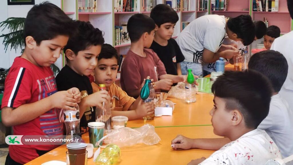 کارگاه علمی؛ تمرینی برای پرورش ذهنهای پرسشگر در کانون سنندج کارگاه علمی؛ تمرینی برای پرورش ذهنهای پرسشگر در کانون سنندج